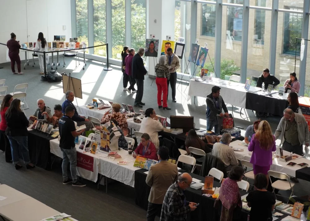 Mesa central del evento 3