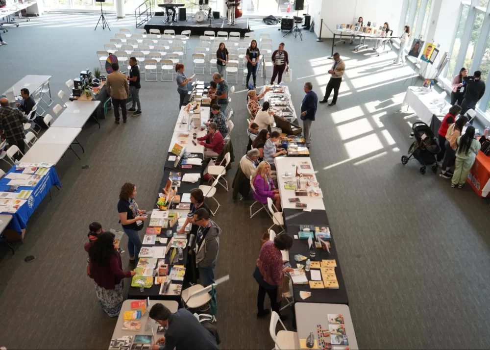 Mesa central del evento 1