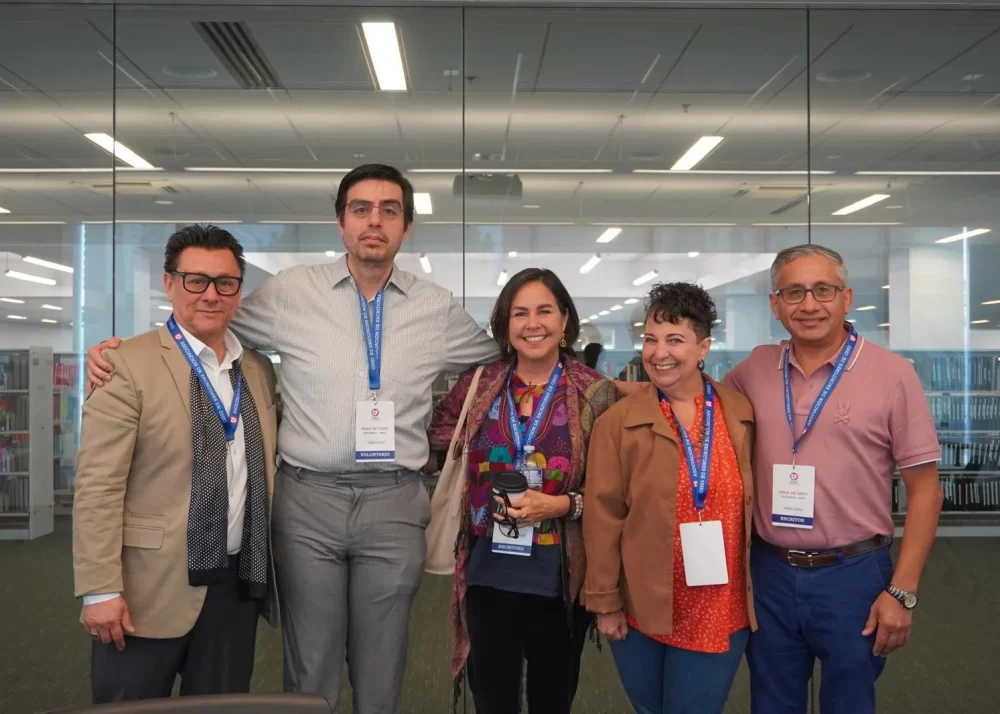 Escritor Juan Armando Rojas Joo ......